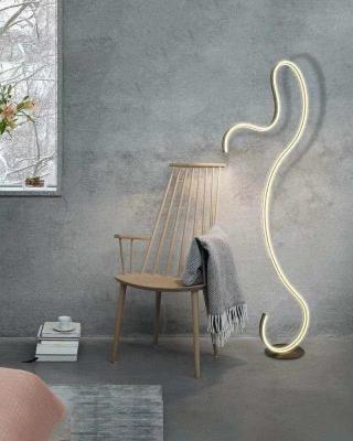 China Contemporary Floor Lamp Standing Lighting Sofa Beside Lighting Aluminum Material for sale