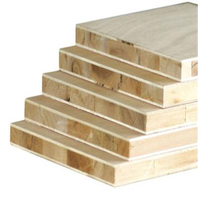 China Modern Poplar Core Pine Melamine Block Board For Furniture Combi Wood Main Outer Layers Face Solid Class Layered Material Decoration for sale