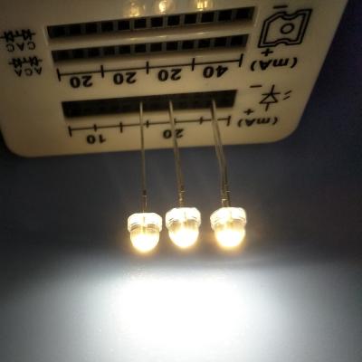 China Car Light 0.06w High Lumen 5mm White Warm White Straw Hat Light Dip Led Diode For Car Light Decoration for sale