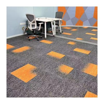 China Office Custom Loop Colorful Nylon Carpet Tile with PE Backing and 100% BCF Face Fibre for sale