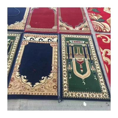 China Customizable Washable Muslim Wall-to-Wall Prayer Carpet Roll Tapis de Mosque Rug for sale