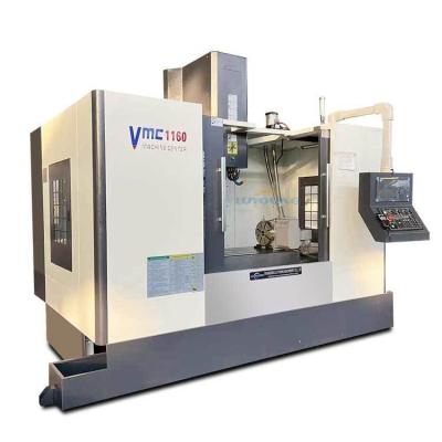 China BT40 Fresadora VMC1160 3 Ejes 4 Ejes 5 Ejes Centro de mecanizado Máquina de fresado CNC en venta