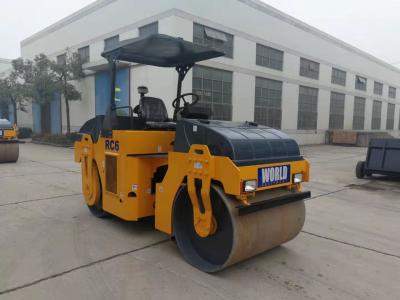 China De gearticuleerde Rol 6000kg Mini Road Roller van de Kader Trillende Enige Trommel Te koop