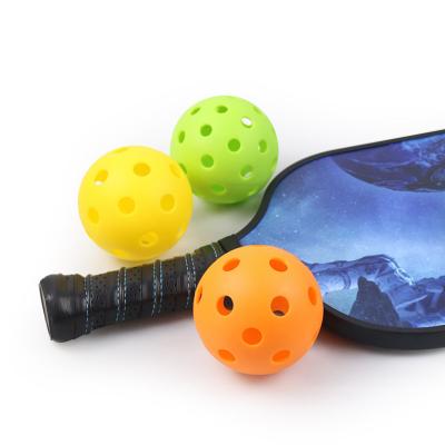 China Outdoor or Indoor Game DESIGN PE Material 40 Holes ONE PIECE Pickleball Balls USAPA IFP Approved for sale