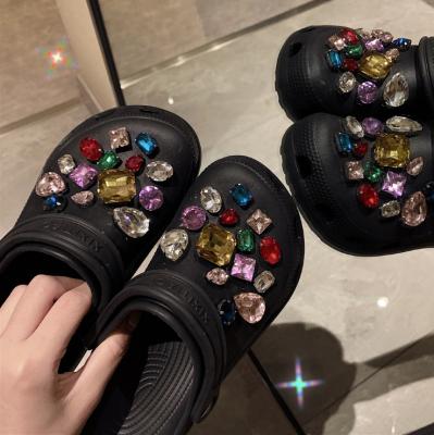 China Gemstone Diamond Ornaments Shoe Accessories Flower Rhinestone Charm Clog Buckle Fashion DIY Shoe Buckle for sale