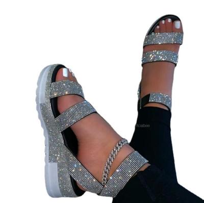 China Lightweight Summer Slipper Women Fashion Colorful Rhinestone Buckle Amazon Sandals for sale