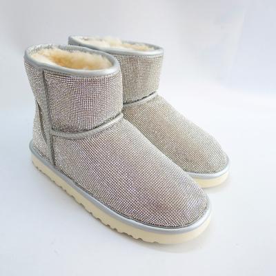 China Fashion Christmas Gift Bling Bling Rhinestone Anti-Slippery Diamond Snow Boots for sale