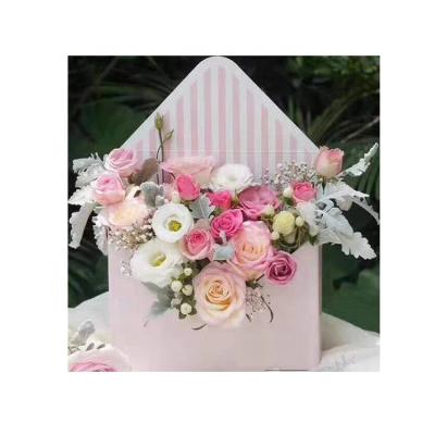 China Wholesale Luxury High Quality Recyclable Custom Size Valentine's Day Vase Flower Band Shape Envelope Box for sale