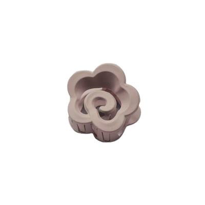 China 2022 New Fashion Head Hair Accessories Elegant Rose Grip Coffee Hair Clip Shark Back Clip for sale