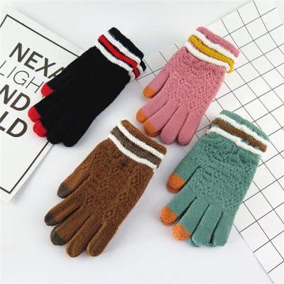 China Plain OEM Quality Printing Touch Screen Gloves Comfortable Knitted Winter Gloves for sale