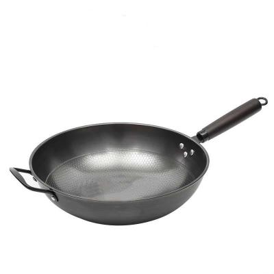 China Minimalist Style Non Stick Honeycomb 34cm Pure Iron Frying Wok Sustainable and Durable for sale