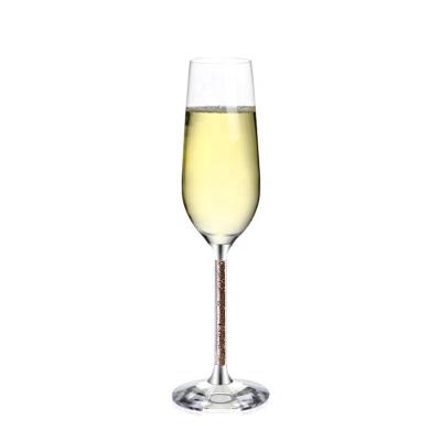 China 2021 New Design Handmade Modern Borosilicate Wine Glass Goblet Champagne Flute Glasses Gold Foil Stem Tops for sale