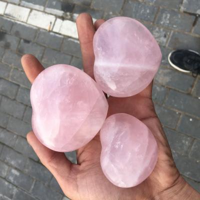 China Europe Natural Reiki Healing Crystal Carved Pink Quartz Heart Rose Quartz Carving Heart for sale