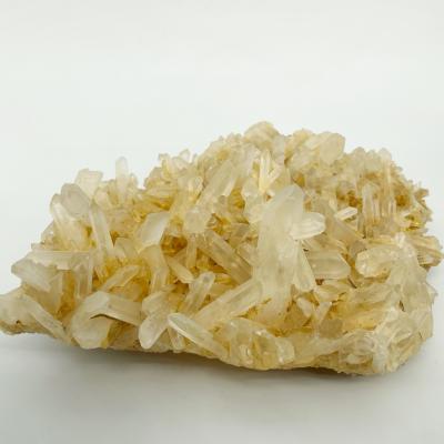 China Bulk Rock Crystal Cluster For Home Decoration Wholesale Natural Clear Cluster Africa Rock Healing Quartz for sale