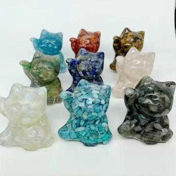 China Africa Folk Healing Craft Crystal Quartz Chips Plutus Rose Clear Quartz Resin Wholesale Chips Fortune Cat Crystal With for sale