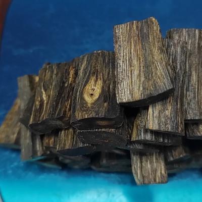 China Pure Agarwood Incense 5g Grade Fragrance Agarbatti Incienso Bukhoor Bakhoor Oud Incense Huizhou Agarwood Chips High for sale