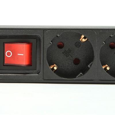 China European Electric Power Transmission 8Way 19 Inch 220V Power Socket With 10A Switches Indicator PDU for sale