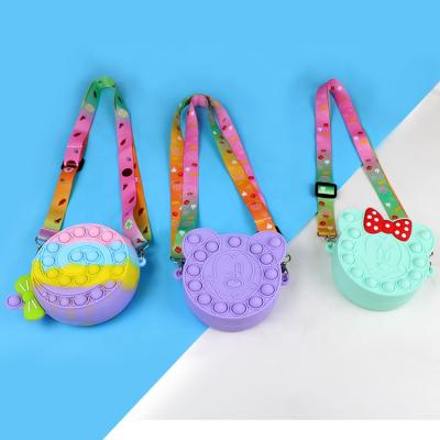 China Waterproof Promotion Certification Social Factory Coin Purse Silicone Gift Zipper Zipper Coin Pouch for sale