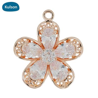 China 2020 New Designs CLASSIC Original Rose Gold Plated Brass Zircon Flower Shaped Pendants Charms For Jewelry Make for sale