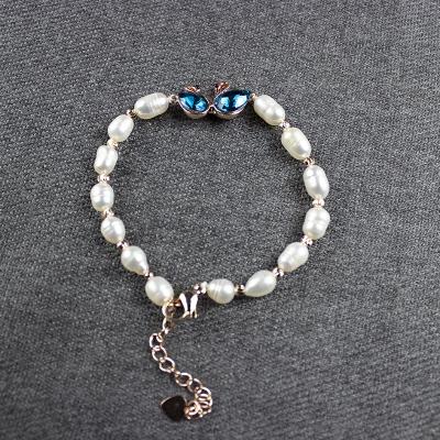 China Charm CLASSIC Korean Design Fashion Pearl Bracelet Gift Natural Freshwater Bracelet for Women and Girl for sale