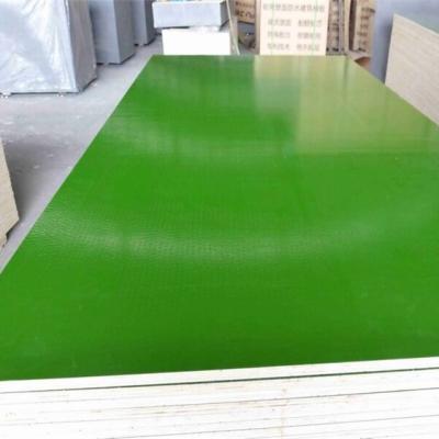 China Traditional Cheap 18mm Green Plastic PVC Faced Plywood for sale