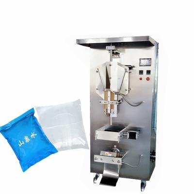 China Beverage Sachet Water Packing Machine / Water Bagging Machine /water Production Line à venda