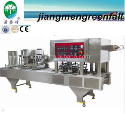 中国 Beverage water cup grading and sealing machine/automatic packing machine/price/manfacturer 販売のため