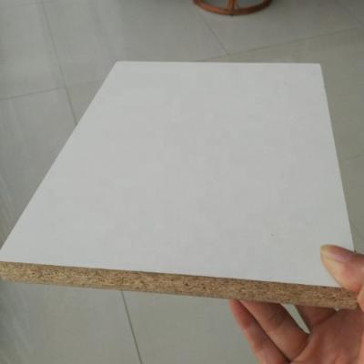 China Modern White Melamine Particleboard / Chipboard for sale