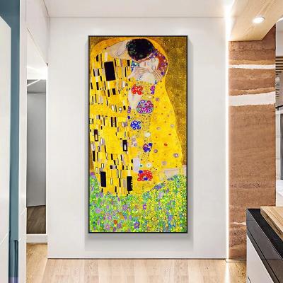 China Modern Classic Famous Artist Gustav Klimt Kiss Abstract Canvas Oil Paintings Reproduction for sale