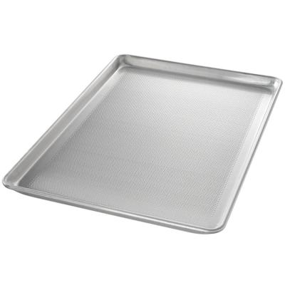 China Sustainable Baking Tray Perforated Baking Sheet Tray Aluminum Baking Pans for sale