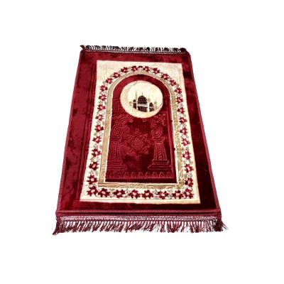 China JIACHUAN Adhesive-Protective UPPER Plush Islamic Velvet Embossed Prayer Rug for sale