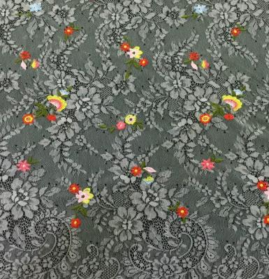 China Kleine Bloemenbasis op Mooie Bloemen gegratineerde gescherpte Nylon Geborduurde Kantstof Te koop