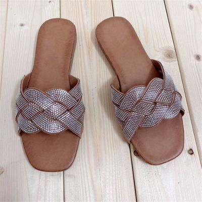 China 2021 Fashion Trend New Arrival Summer Casual Ladies Flat Slippers Twist Wave Bling Rhinestone Open-toe One Police Women Slippers Shoes for sale