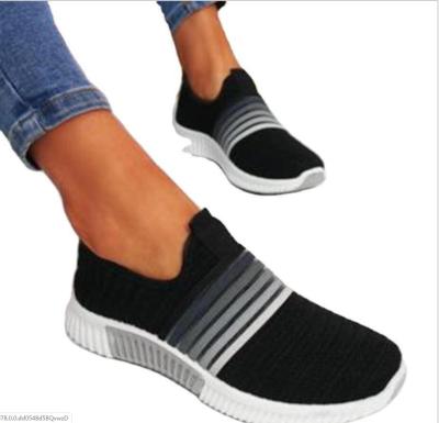 China Amazon AliExpress Hot Selling Lightweight Women's Casual Shoes Plus Size One Pedal Platform Color Matching Heel Shoes Women's Flats for sale