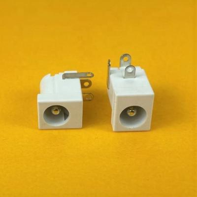 China 90 Degree DIP Power DC JACK 3PIN 2.5mm Connector for sale