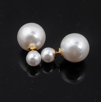 China 2023 TRENDY Women's Hot Sale Jewelry Ear Stud Round White Freshwater Pearl Earrings for sale