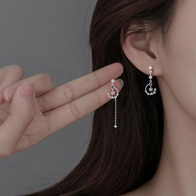 China 925 2022 New Fashion Stud Women's Fashion Sense Sterling Silver Premium Asymmetric Fringed Earrings Niche Design Stud Earrings for sale