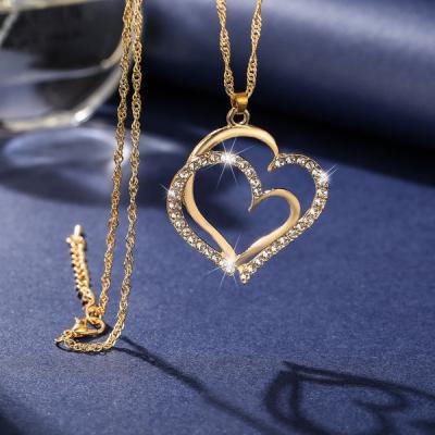 China Diamond Crystal Heart Pendant Necklace Romantic Hot Earrings and Bracelet Set Wedding Party Romantic Jewelry Set For Women for sale