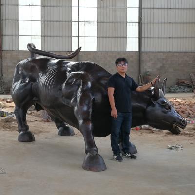 China Large Wall Street Bull Bronze Animal Statue Europe Bronze Statue for sale