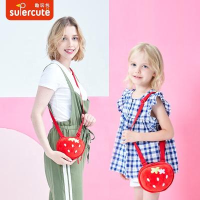 China New Waterproof Hot Sale Strawberry Shoulder Backpack Kids Backpack for sale