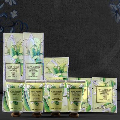 China Biodegradable Hotel Amenities Set of Excellent Quality Eco Friendly Cheap Disposable Toiletries for sale