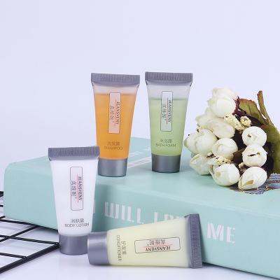 China Custom Eco-friendly Hotel Amenities Exquisite Disposable OEM Hotel Cosmetics Supplies 5 Star Luxury Disposable Set for sale