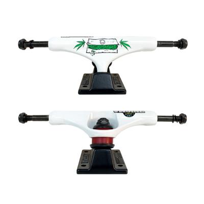 China Youth Skate 5.25 Inch Double Hollow Metal Skateboard Trucks Board Accessories Spare Part for sale