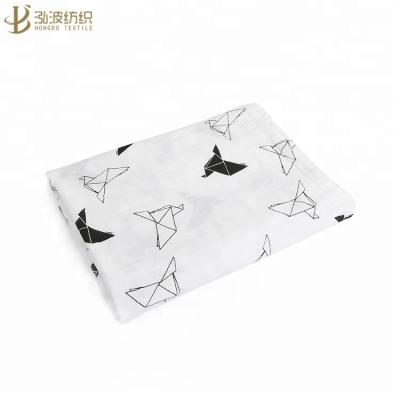 China 100% Black and White Crane Muslin Cotton Swaddle Baby PORTABLE Cotton Paper Blanket for sale