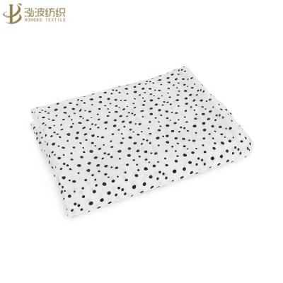 China 100% Black PORTABLE Cotton Dot White Background Muslin Cotton Baby Wrap Wrap Blanket for sale