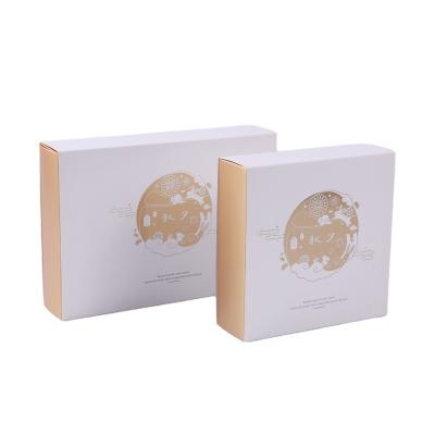 China Factory Wholesale Customized Logo Golden Cardboard Mooncake Gift Box Packaging Premium Set Recyclable for sale