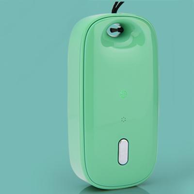 China Small Collar Portable Air Purifiers Hot Sale Use On Neck Personal Negative Ionizer Mini Portable Portable Air Purifier for sale