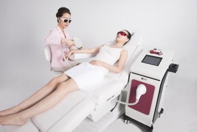 China Korea Professional 808nm Diode Laser Hair Removal Machines Painless 810nm 2000W for sale