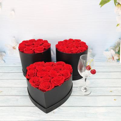 China Widely Used Luxury RTS Gift Heart Shape Flowers High Quality Heart Shape Preserved Roses Box for sale