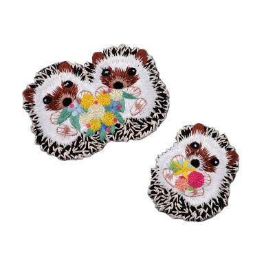 China Factory Handmade Wholesale Small Hedgehog Animal Pattern Embroidered Patches Custom Embroidery Patch For Clothes Chenille Patches for sale